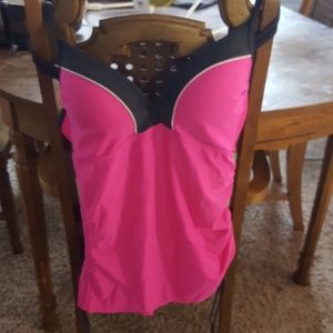 Women's tankini swimsuit